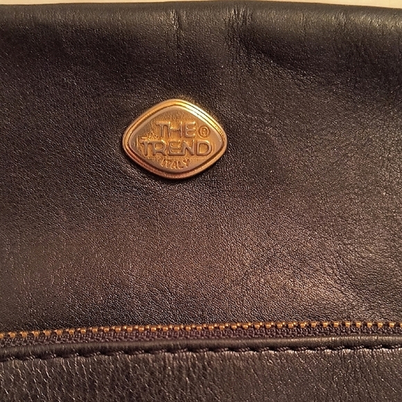 Black Leather Crossbody Bag - Picture 2 of 8